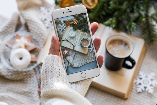 Weekendje weg geregeld: altijd online met een goedkoop sim only abonnement